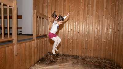 Heuspringen im Spielhaus im Feriendorf Reichenbach