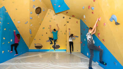 Bouldern im Spielhaus im Feriendorf Reichenbach