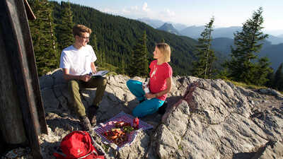 Rast beim Wandern auf der Alpspitze in Nesselwang